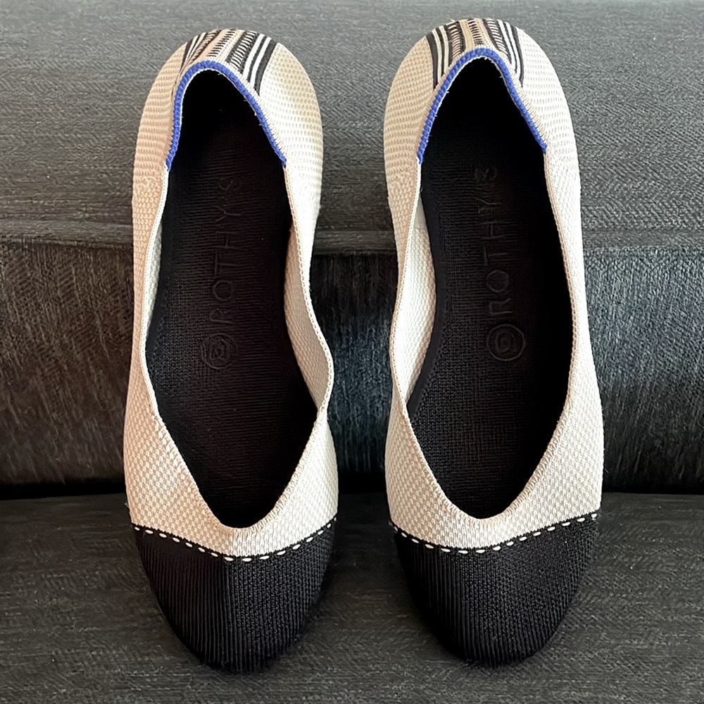 Rothy’s Size 7 Tuxedo Square Flats